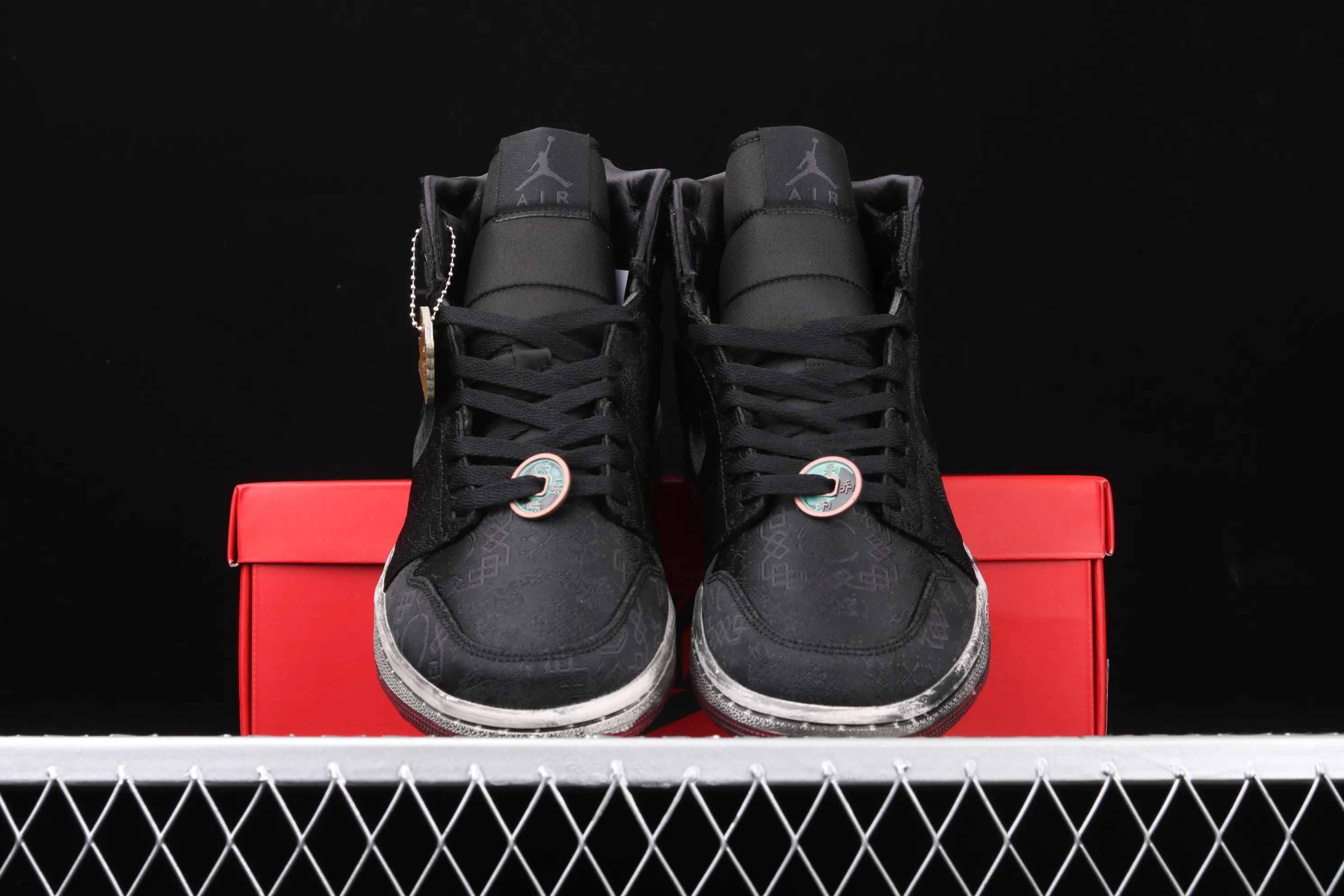 All categories Air Jordan Jordan series basketball shoes Air Jordan 1 Mid CLOT x Air Jordan 1 Mid "Fearless" AJ1 Joe 1 mid-top distressed black silk CU2804-002